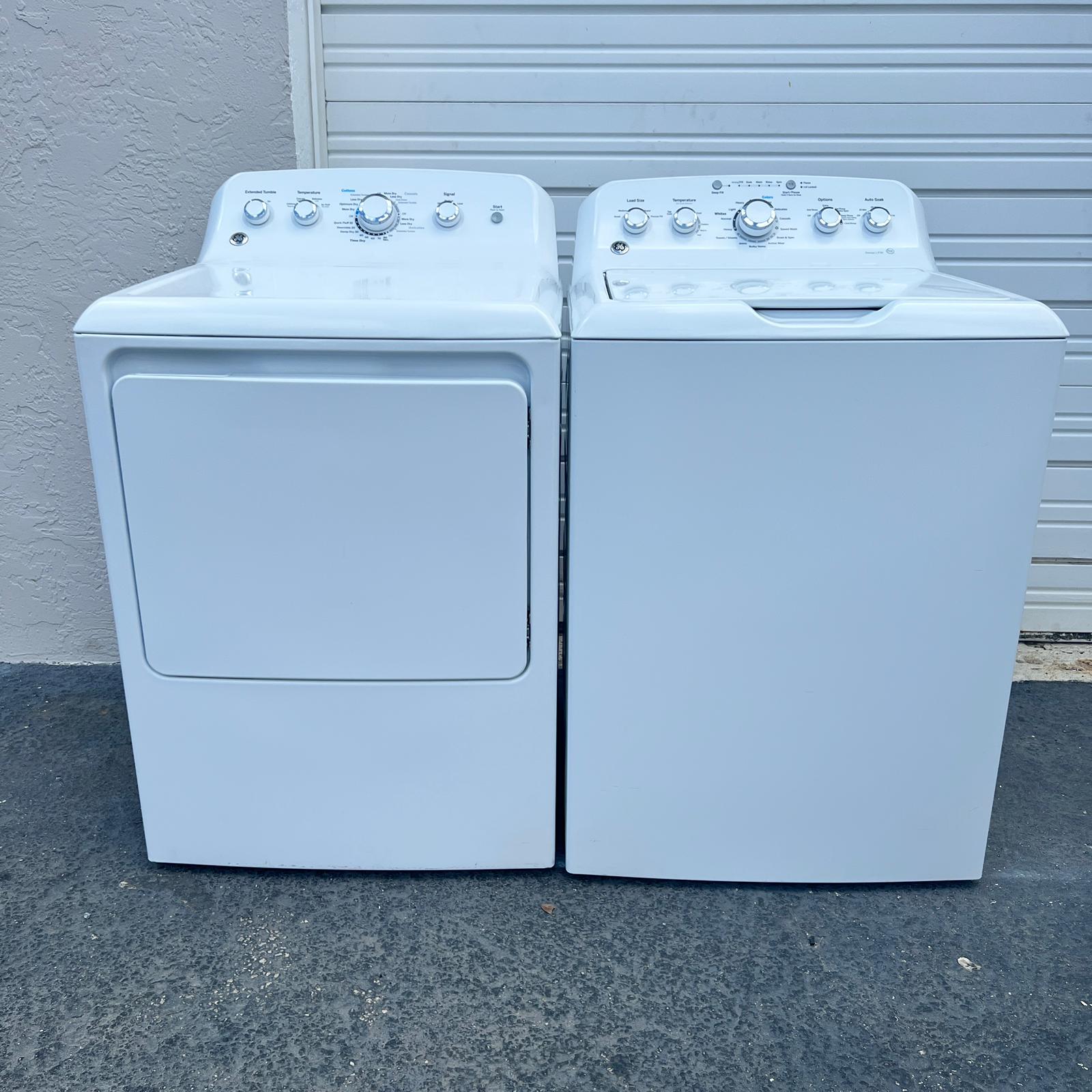 GE Washer and Dryer Set. GE Washer and Dryer Set.